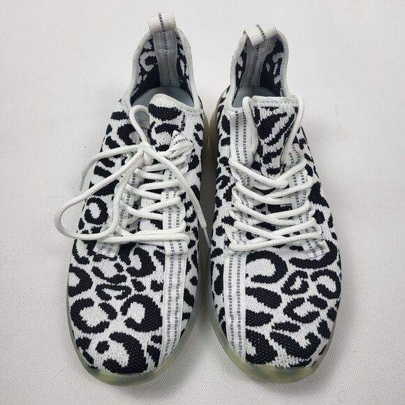Brash  Leopard Print Lace‎ up Tennis Shoe  Women's Size 8 Sneakers  White  Black - Picture 2 of 8